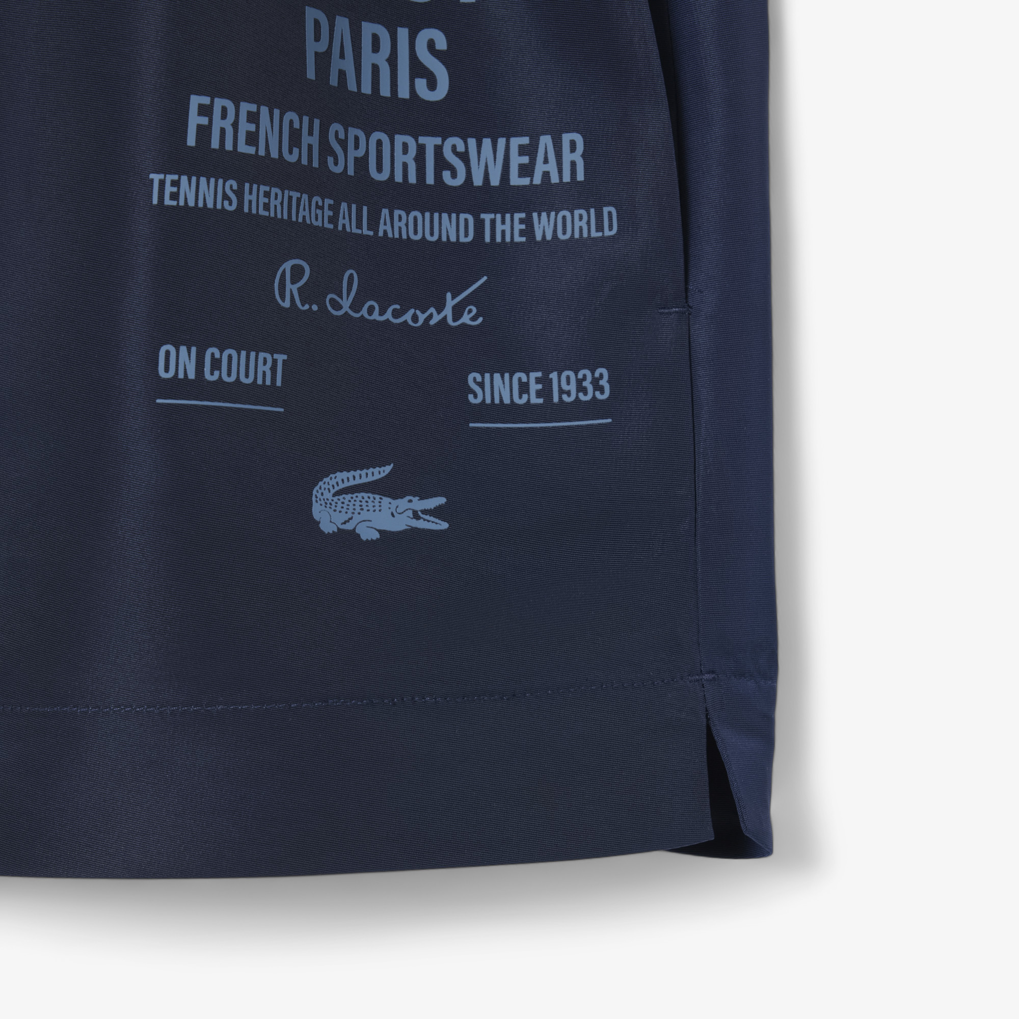 Quần Ngắn Lacoste Nữ Họa Tiết In Dài
