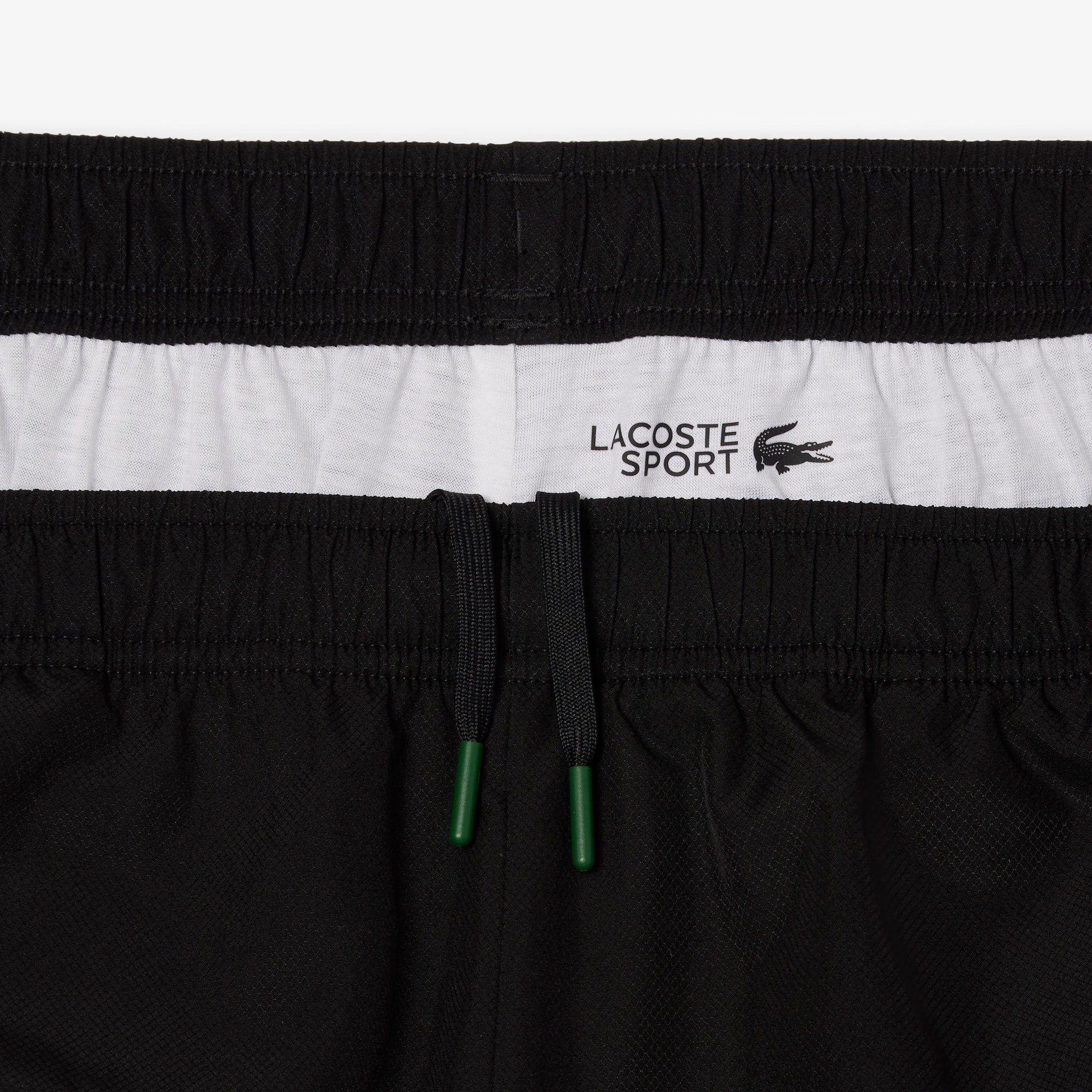 Quần Ngắn Lacoste Nam Kẻ Sọc Logo Thể Thao