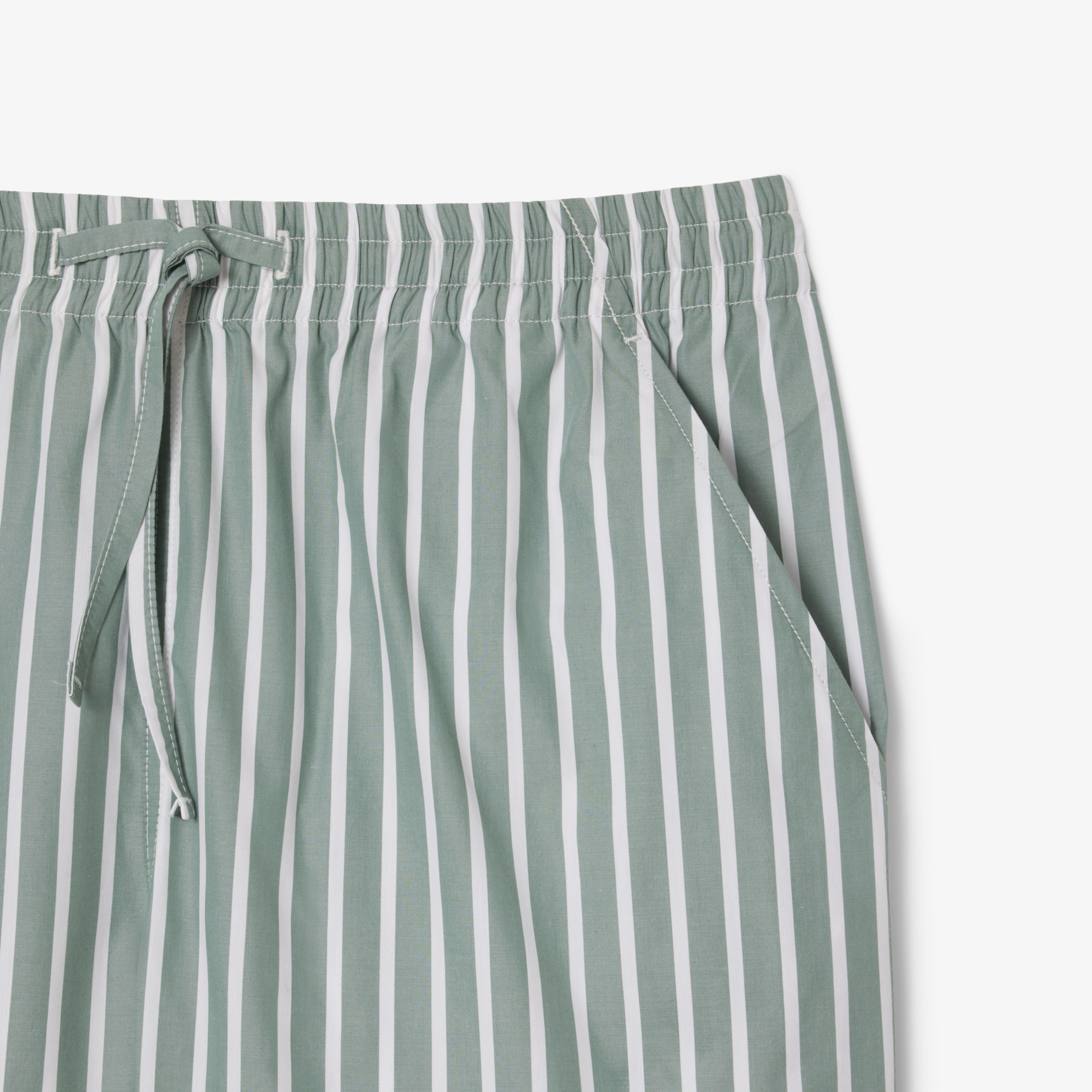 Quần Ngắn Lacoste Nam Dáng Vừa Họa Tiết Sọc