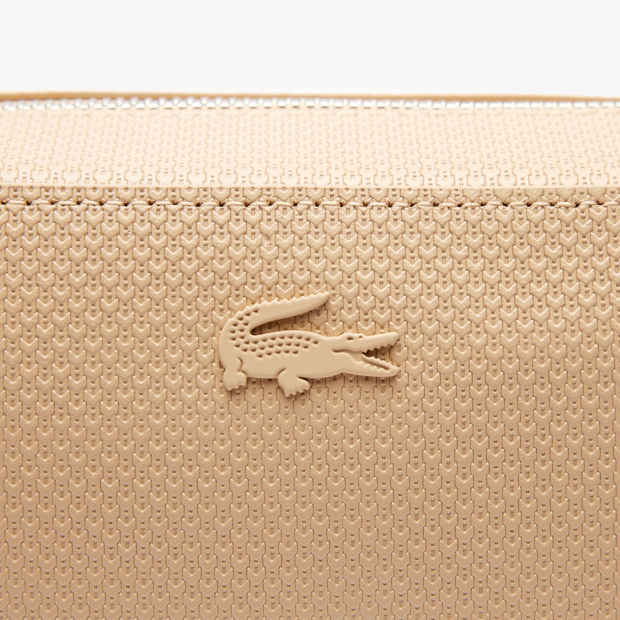 Túi Đeo Chéo Lacoste Nữ Chantaco Cỡ Lớn Chất Liệu Da