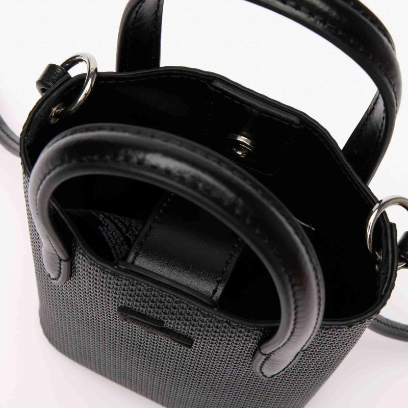 Túi Đeo Chéo Lacoste Nữ Chantaco Cổ Điển Cỡ Nhỏ Chất Liệu Da