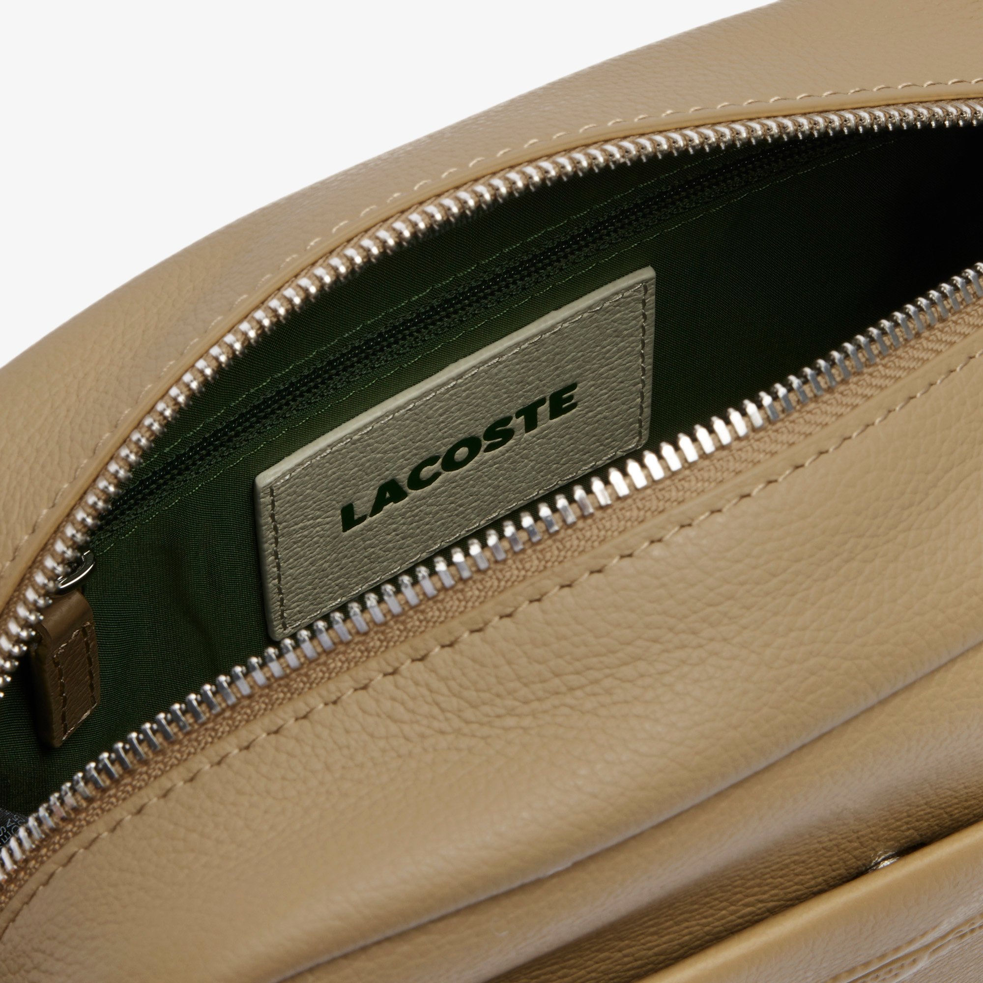 Túi Đeo Chéo Lacoste Nữ City Court Chất Liệu Da Grain