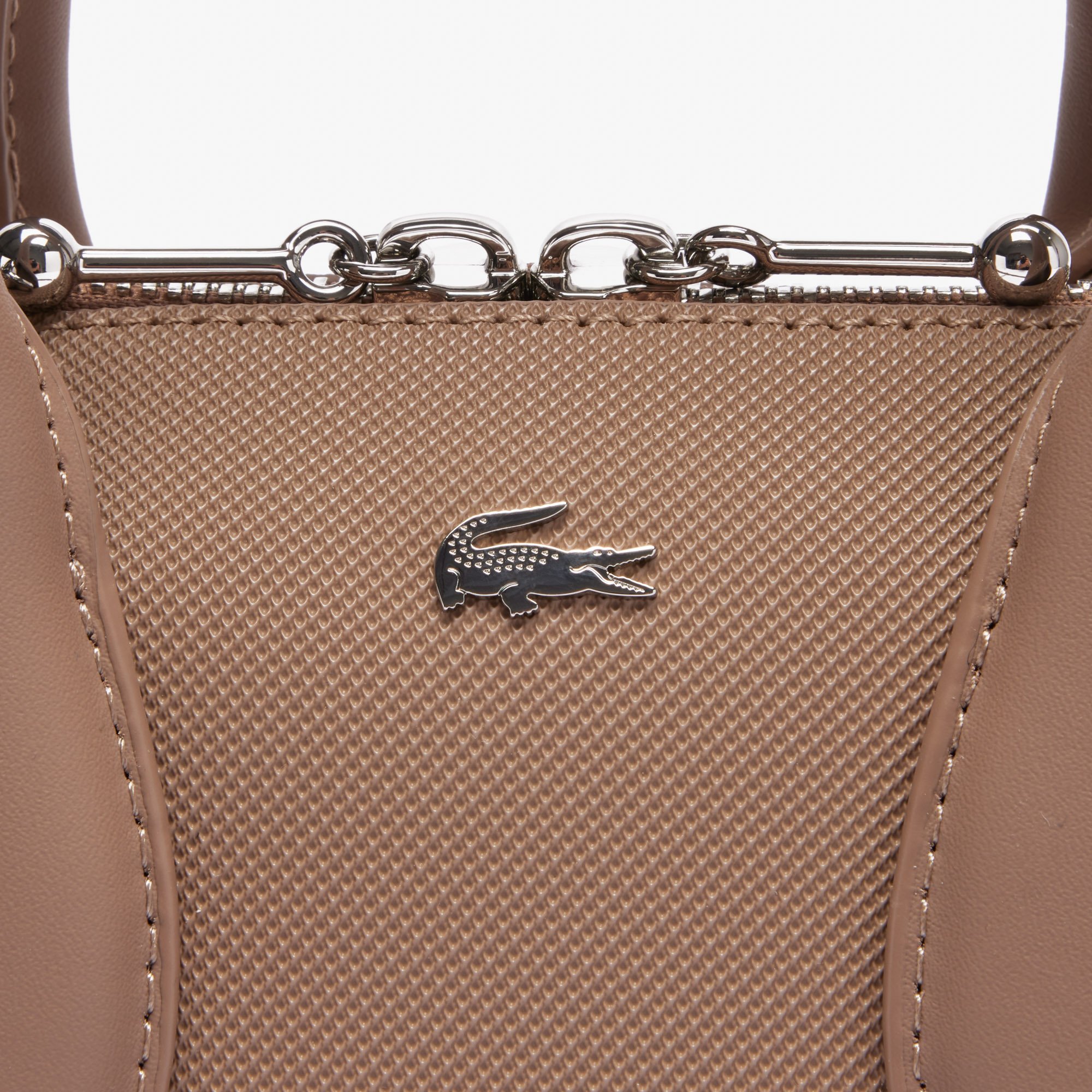 Túi Đeo Chéo Lacoste Nữ Daily City Mini Bugatti