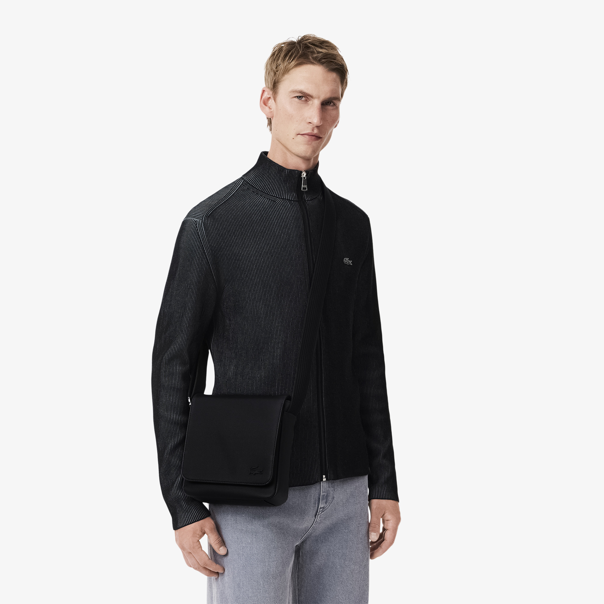 Túi Đeo Chéo Lacoste Nam Cổ Điển Có Nắp Gập
