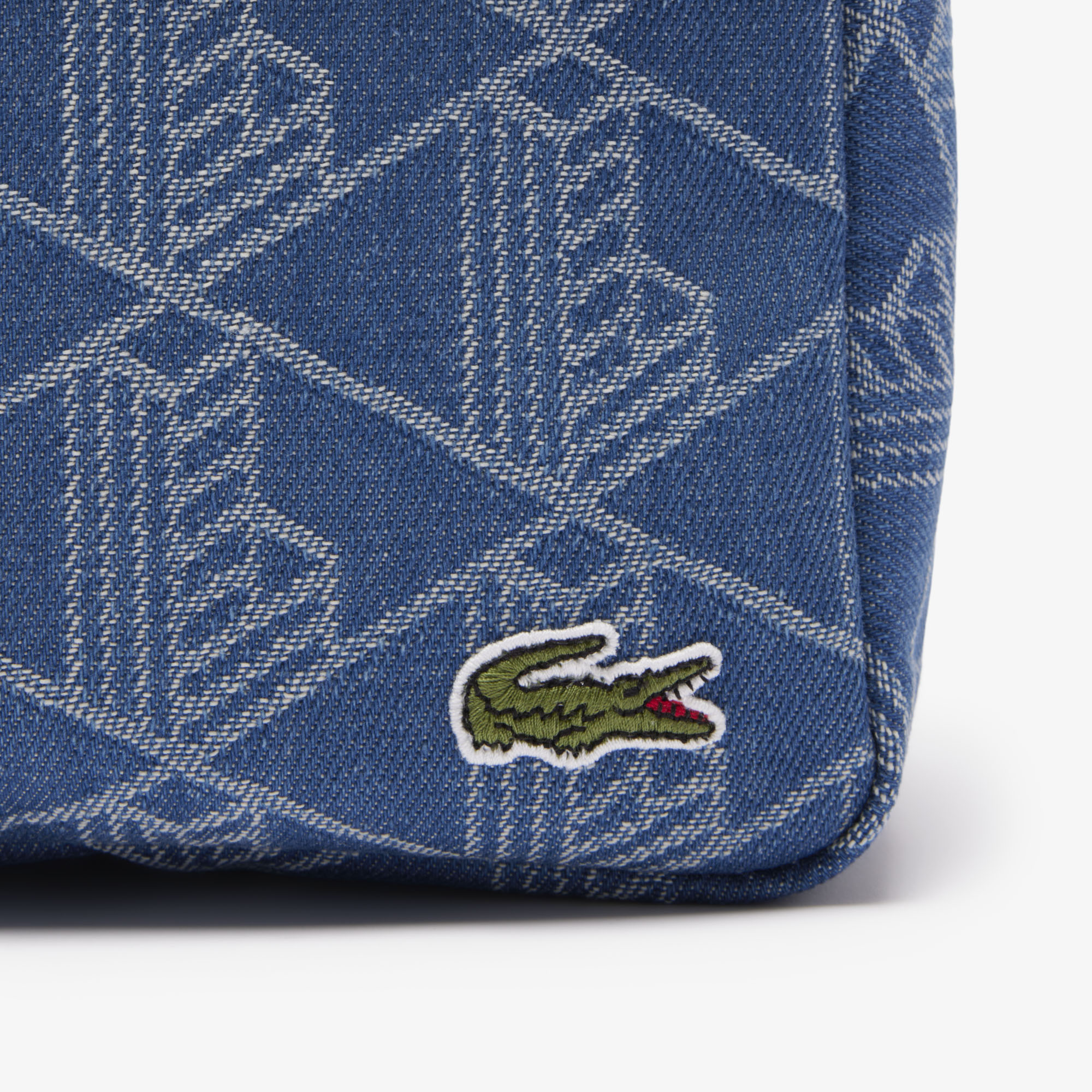 Túi Đựng Đồ Vệ Sinh Cá nhân Lacoste Unisex Neocroc Hoa Văn Jacquard