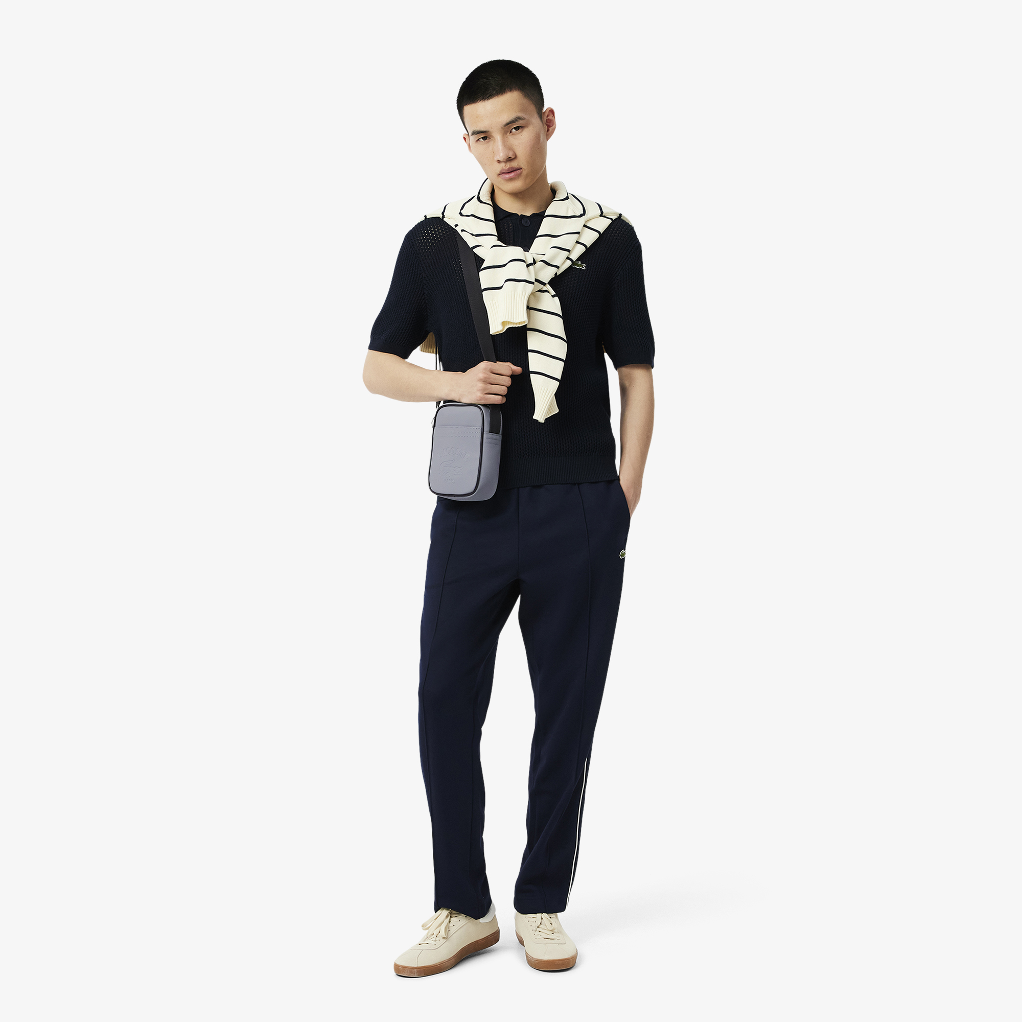 Túi Đeo Chéo Lacoste Unisex Club 1930 Phom Đứng Hiệu Ứng Petit Piqué