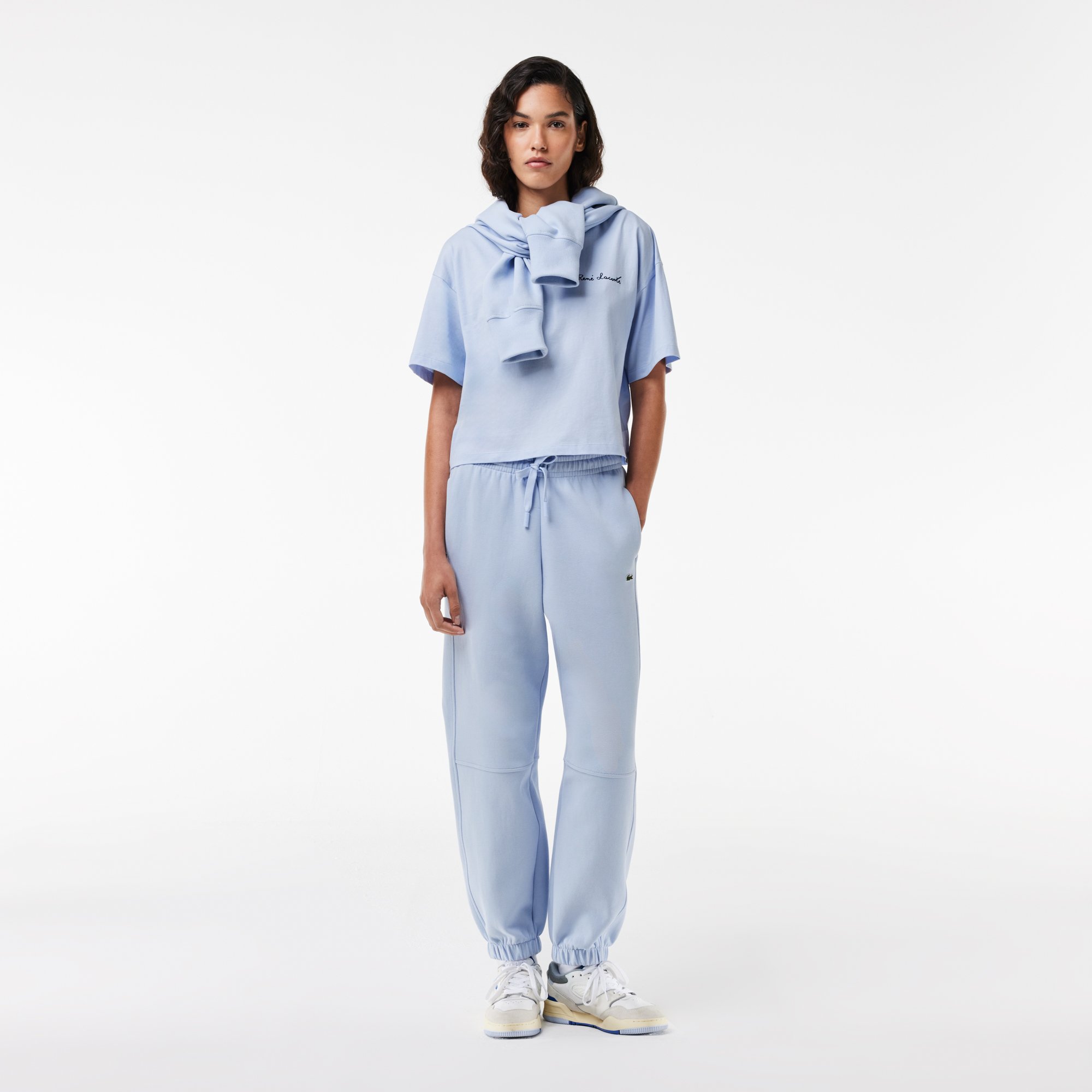 Áo Thun Lacoste Nữ Dáng Rộng Chất Liệu Cotton Có Huy Hiệu