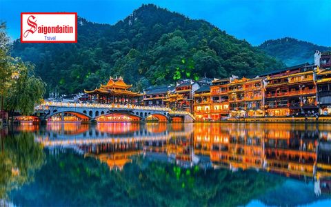 Trương Gia Giới - Phượng Hoàng Cổ Trấn 5 ngày 4 đêm