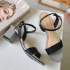  Sandal Nữ Cao gót Sọc Caro Quai Đen 