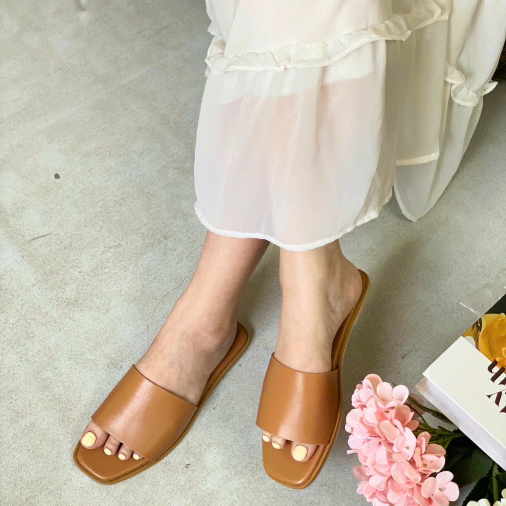  Dép bệt Nữ quai ngang đen da trơn 