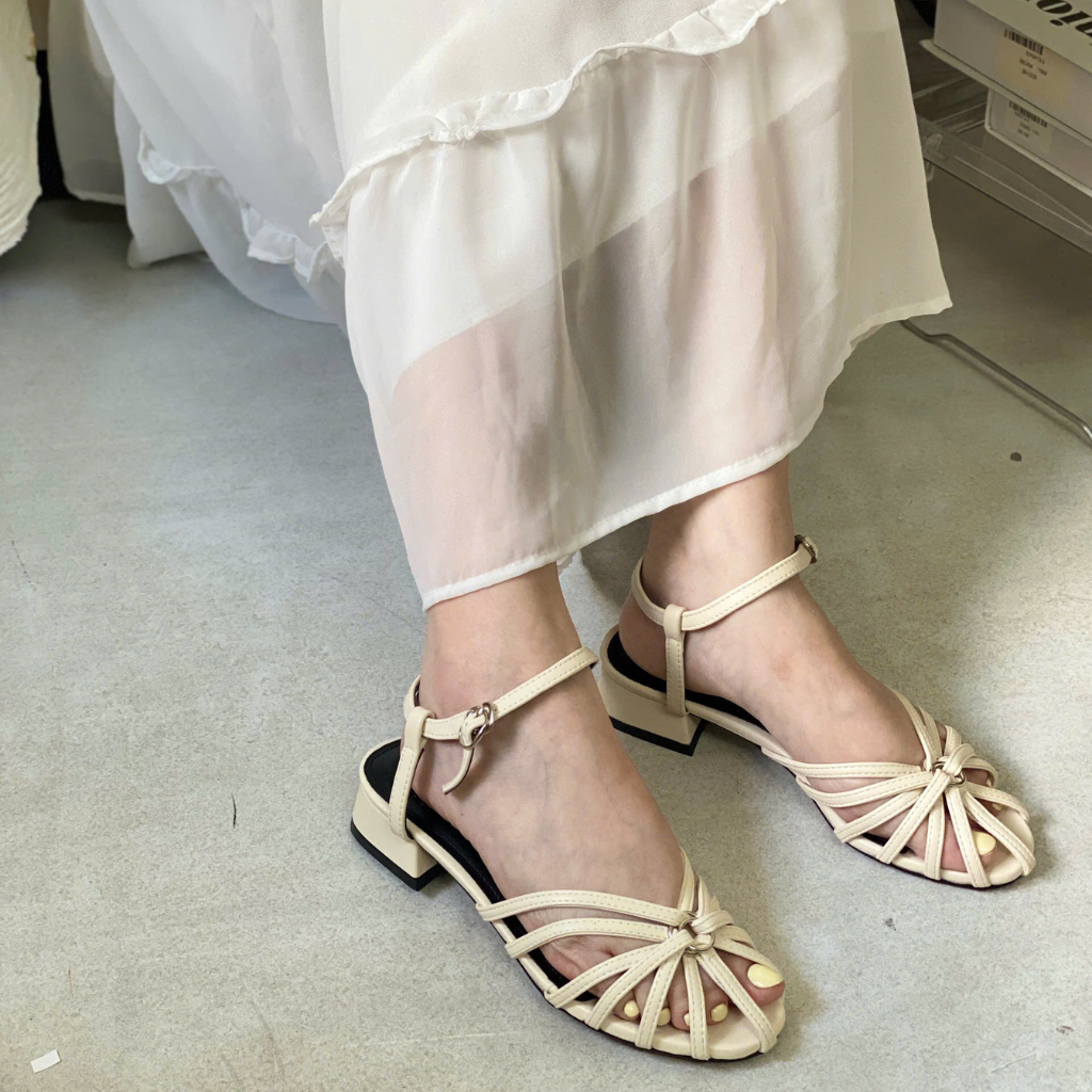  Sandal Nữ kiểu rọ cao gót 3F màu đen 