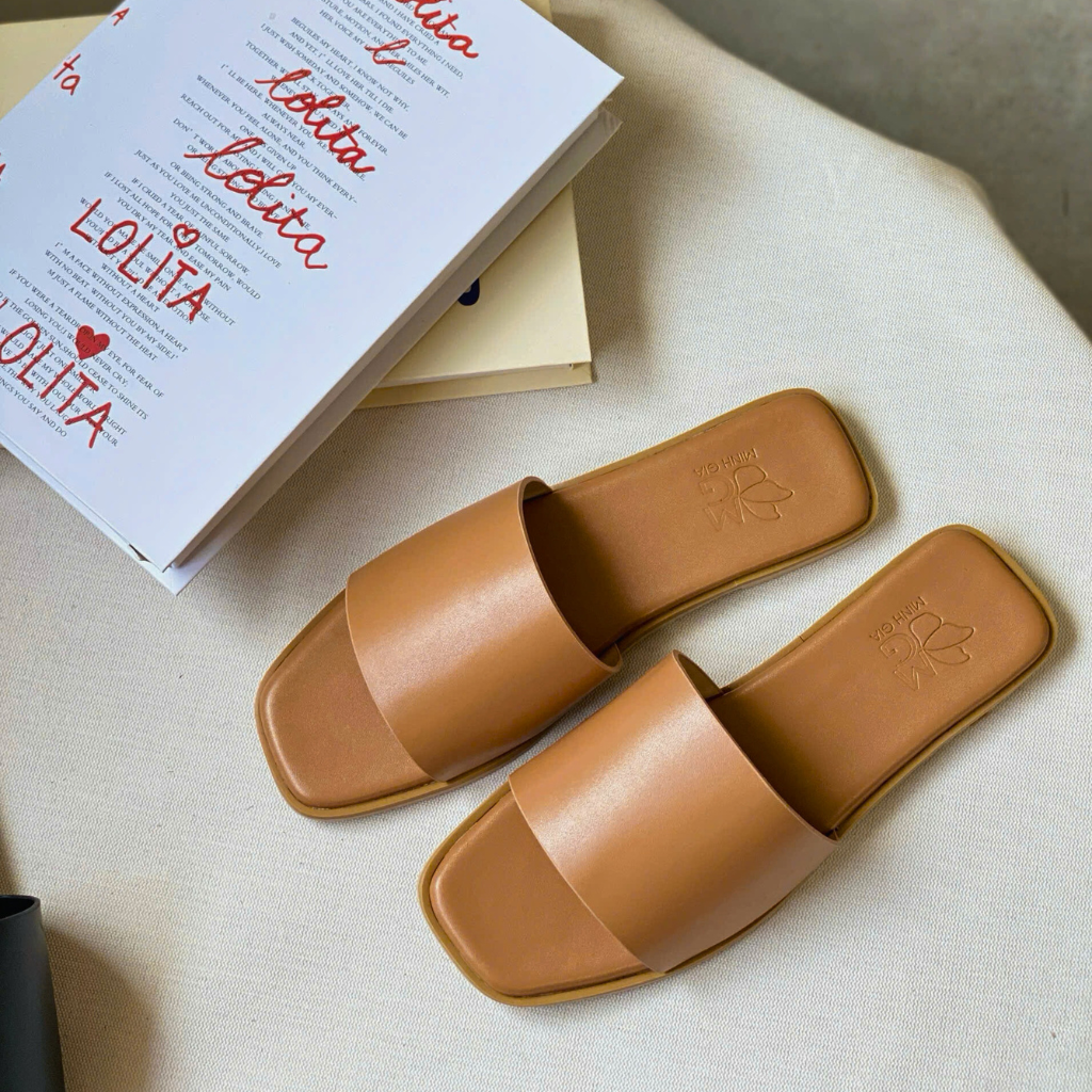  Dép bệt Nữ quai ngang đen da trơn 