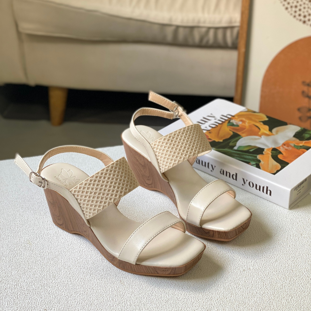  Sandal Nữ đế xuồng dáng cao 