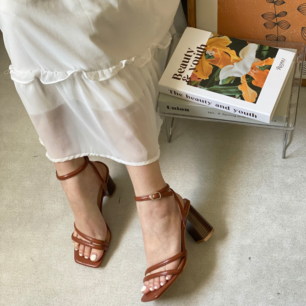  Sandal Nữ cao gót mũi vuông quai mảnh 