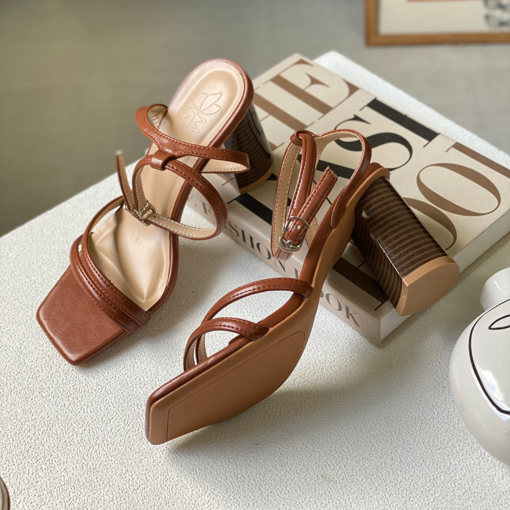  Sandal Nữ cao gót mũi vuông quai mảnh 