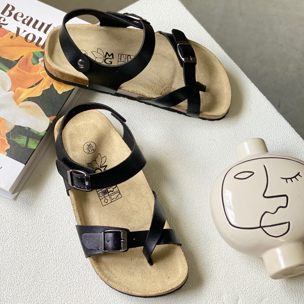  Sandal Unisex Đế Trấu Xỏ Ngón 