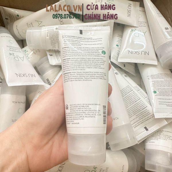 Kem đánh răng AP24 Whitening Fluoride Toothpaste 110g