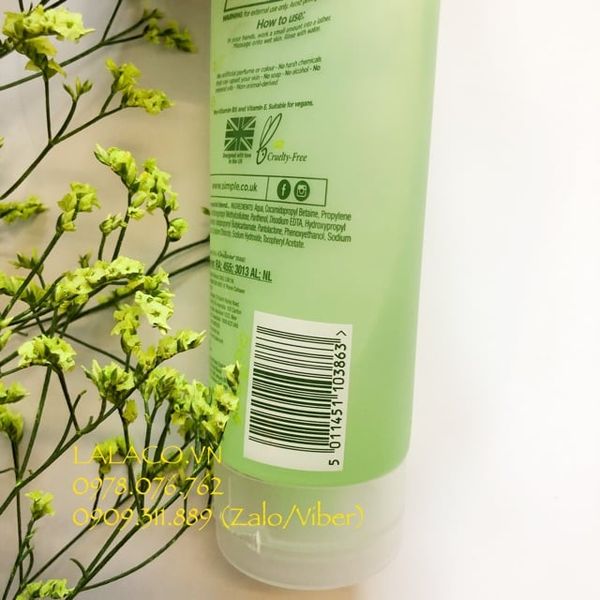 Sữa Rửa Mặt Simple Gel Kind To Skin Refreshing Facial Wash Gel 150ml