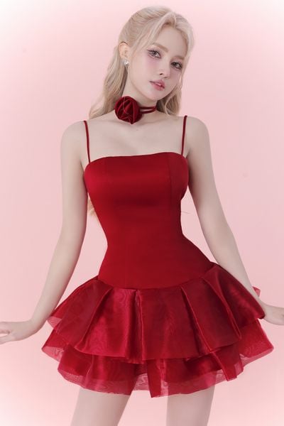  BARBIE Scarlet Dress 