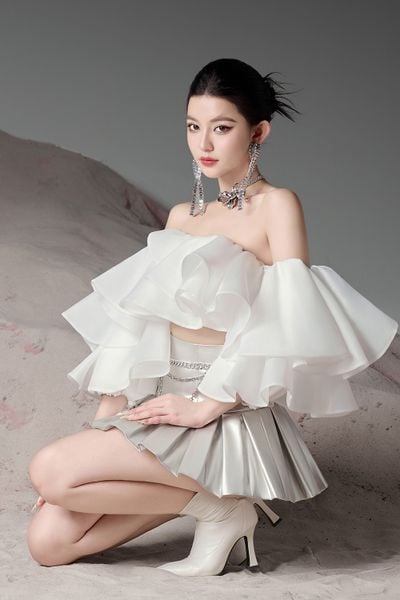  Snowfall Elegance Caily Top 