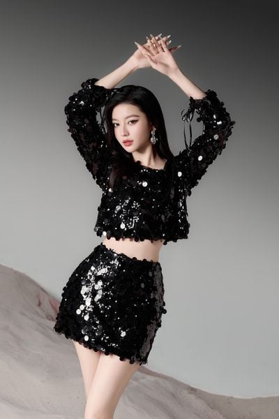  Snowfall Elegance Saquin Dress 