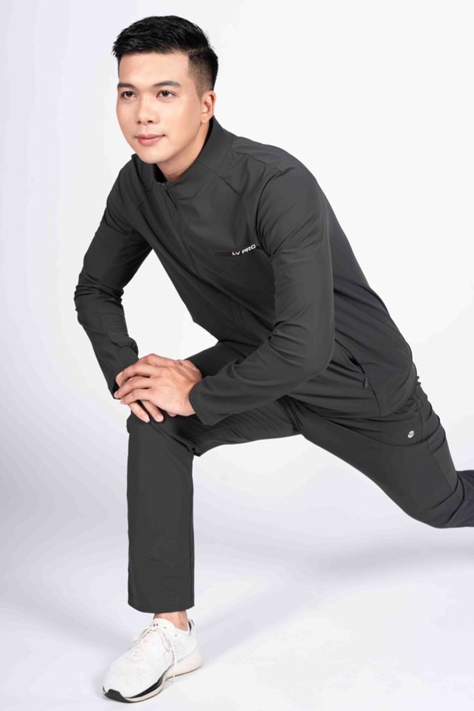 Bộ Gió Dệt Kim Thể Thao Nam Livan LV24W04M501