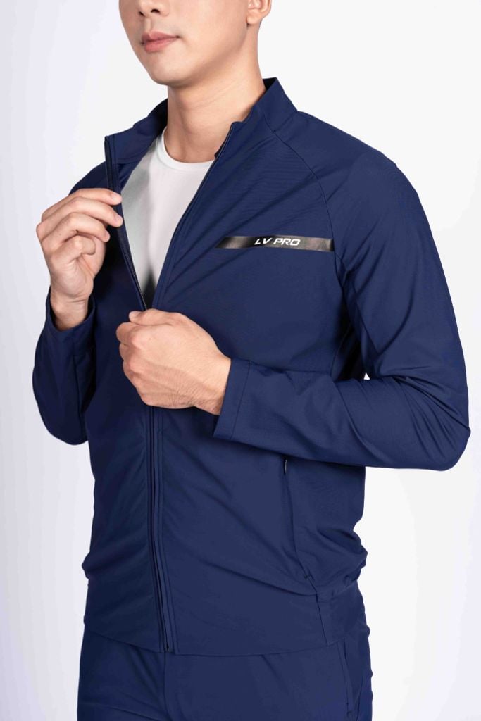 Bộ Gió Dệt Kim Thể Thao Nam Livan LV24W04M501