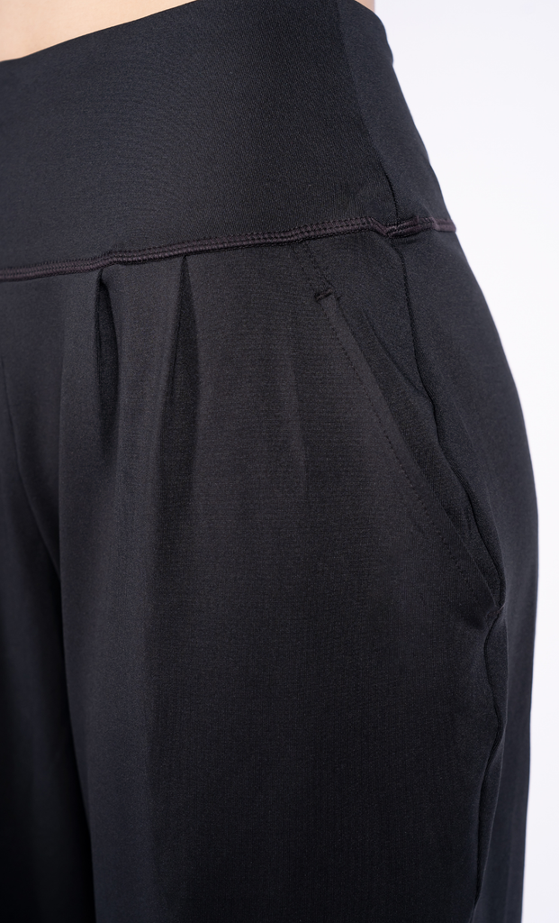 Bộ Tập Yoga Nữ Áo Croptop & Quần Alibaba Yowin YW24N01F501 (D)