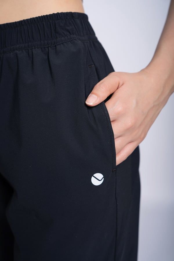 Quần Jogger Thể Thao Nữ Dệt Kim Livan LV24W04F301