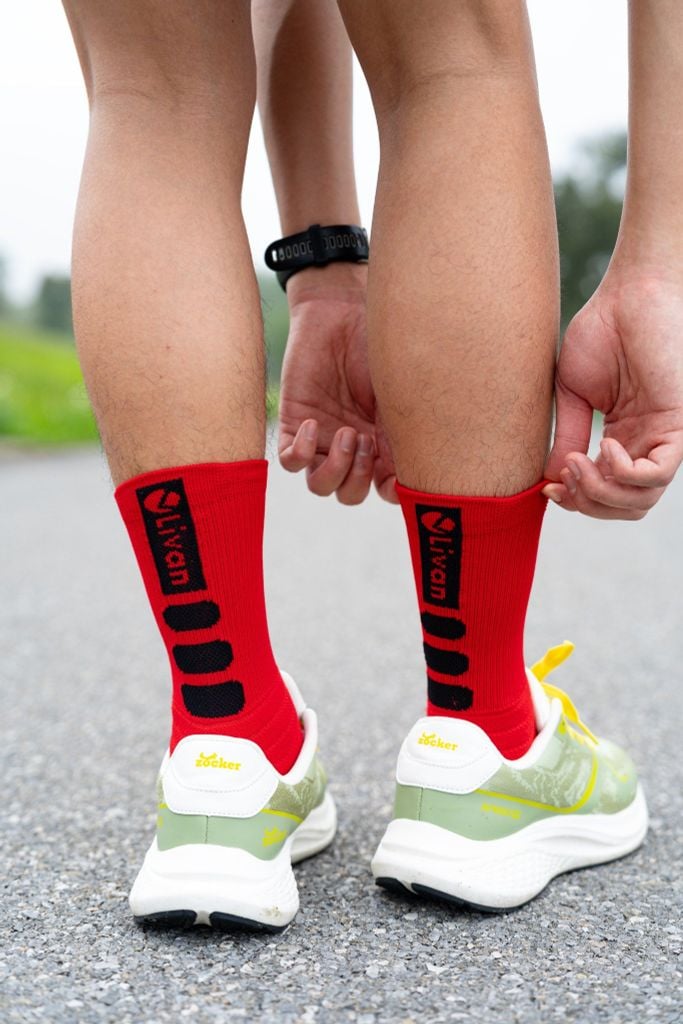 Tất Thể Thao Nam Livan Sport LV24N03N803