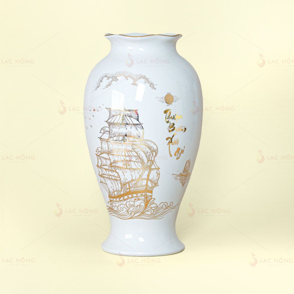 Lọ Hoa Vẽ Vàng Thuận Buồm Xuôi Gió