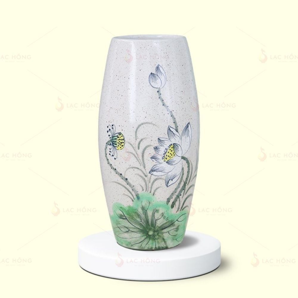 Lọ hoa men chấm vẽ sen