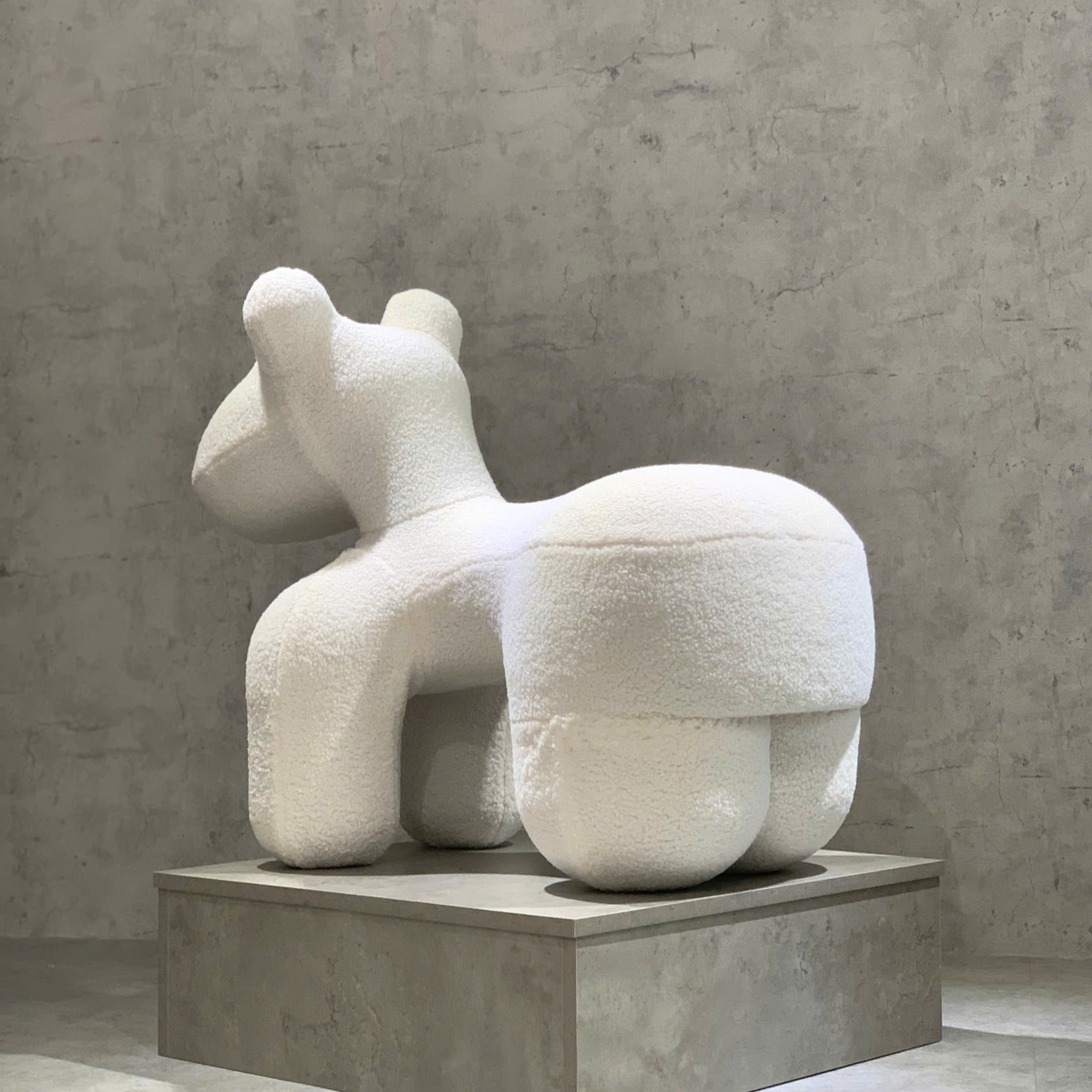 GHẾ HÌNH THÚ CƯNG PONY LÔNG XÙ