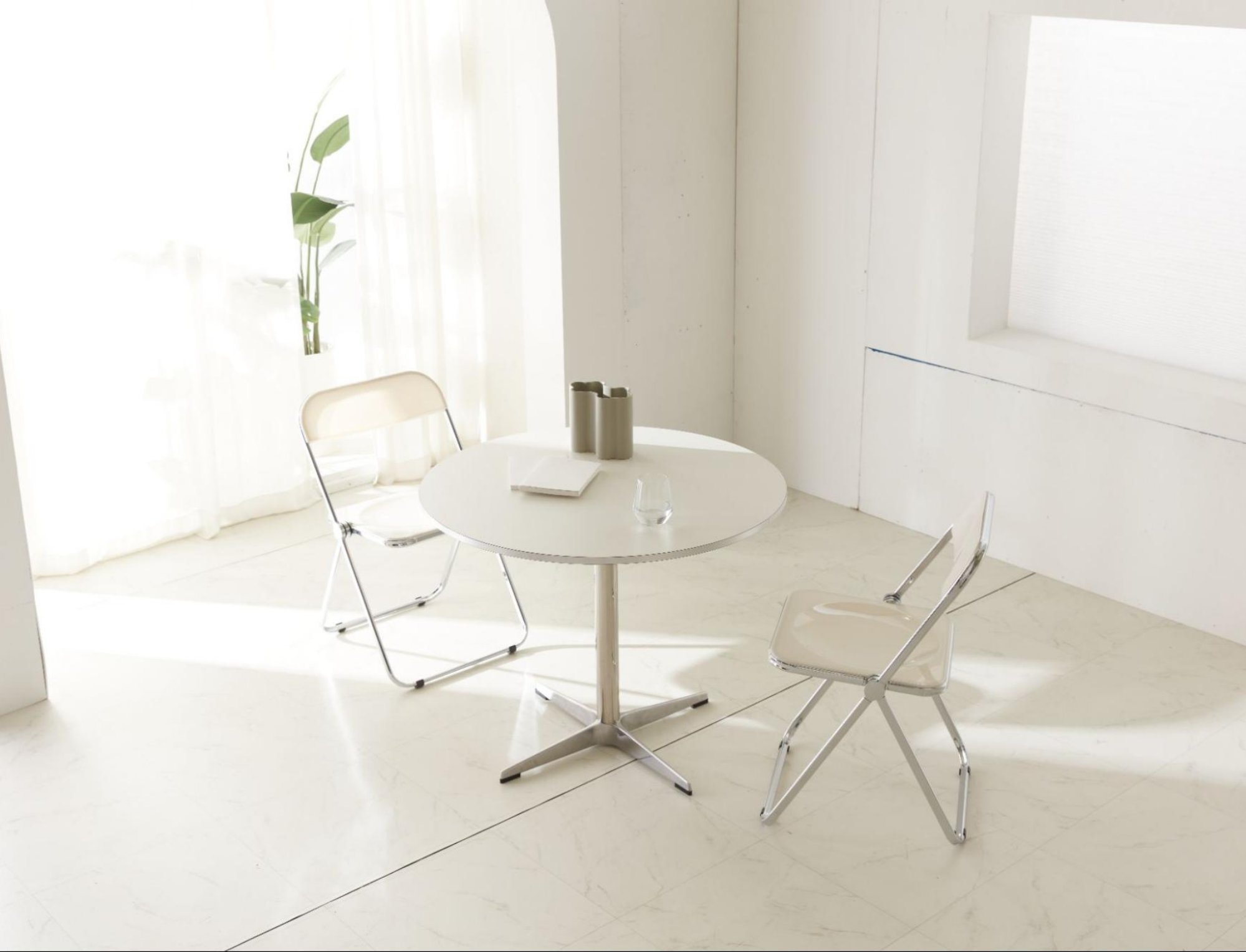 BÀN TRÒN A HPL NHẬP KHẨU (2 CHỖ / 4 CHỖ)