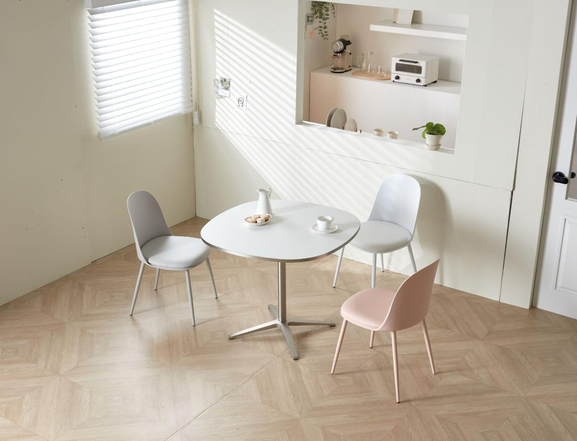 BÀN TRÒN A HPL NHẬP KHẨU (2 CHỖ / 4 CHỖ)