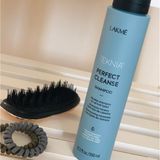 Dầu gội sạch sâu loại bỏ chất bẩn trên tóc Teknia Lakme Perfect Cleanse Shampoo 300ml
