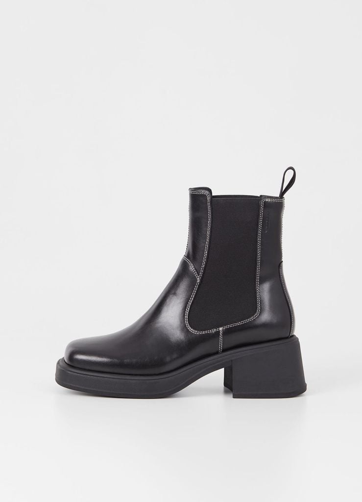 Vagabond Boot Dorah đen viền trắng- cổ thun