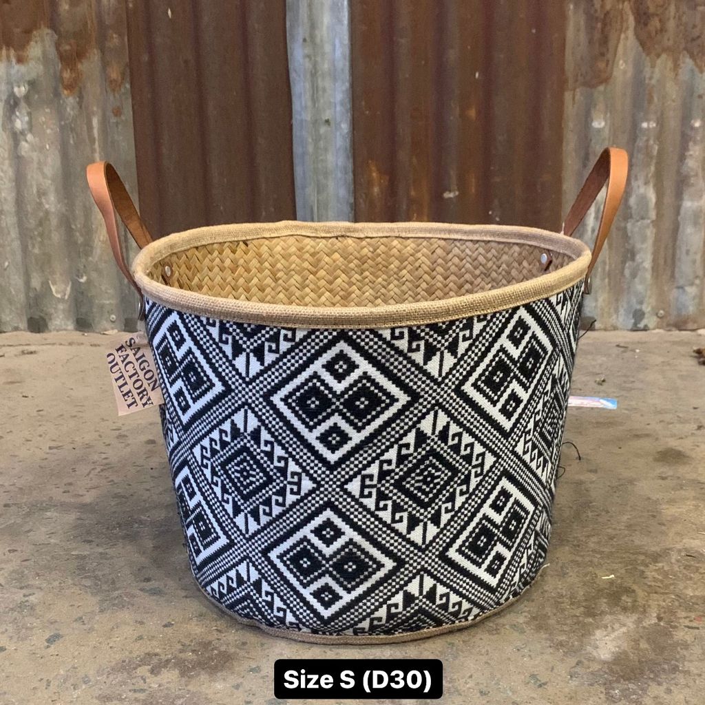 Giỏ mây họa tiết