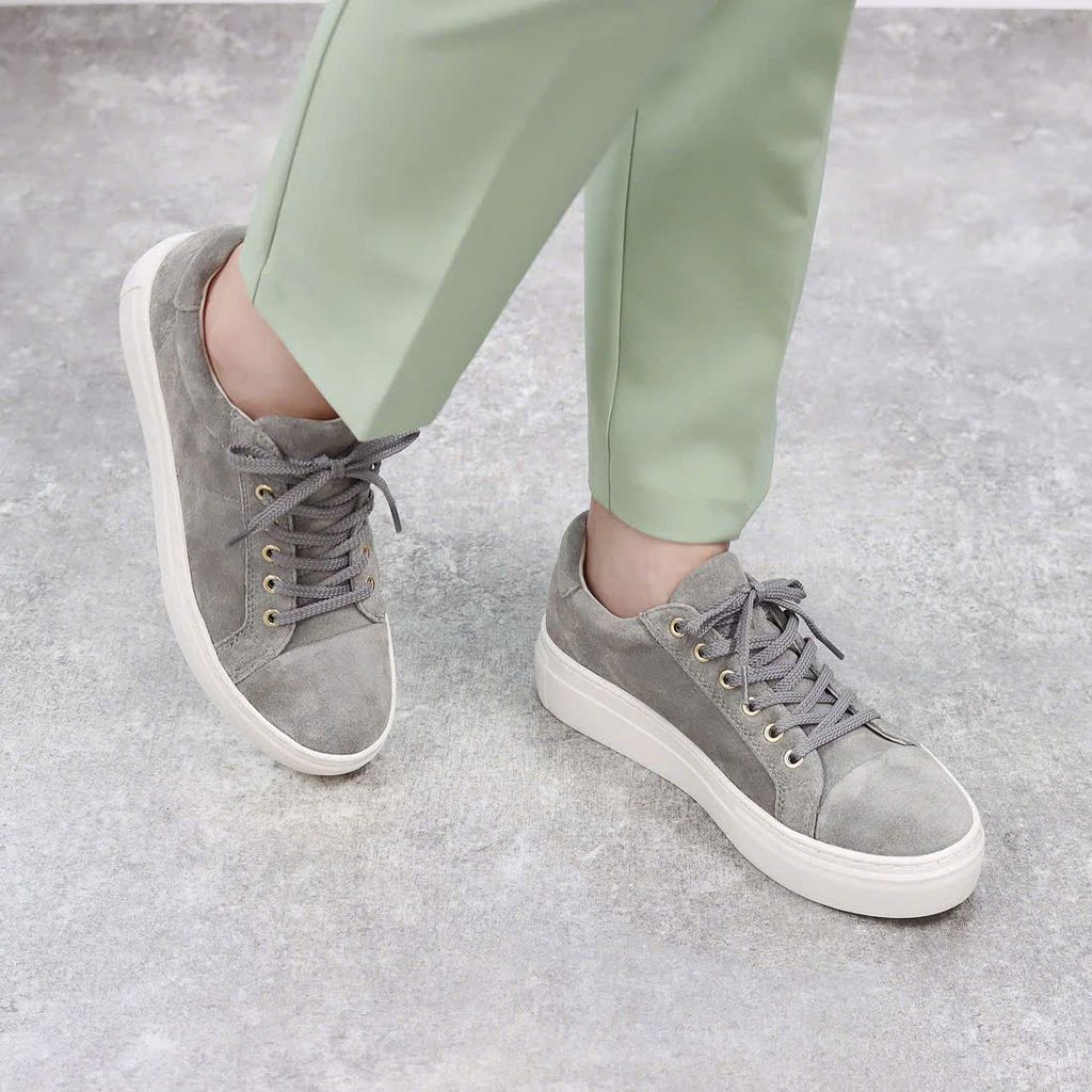 Vagabond Sneaker xám da lộn khoen vàng