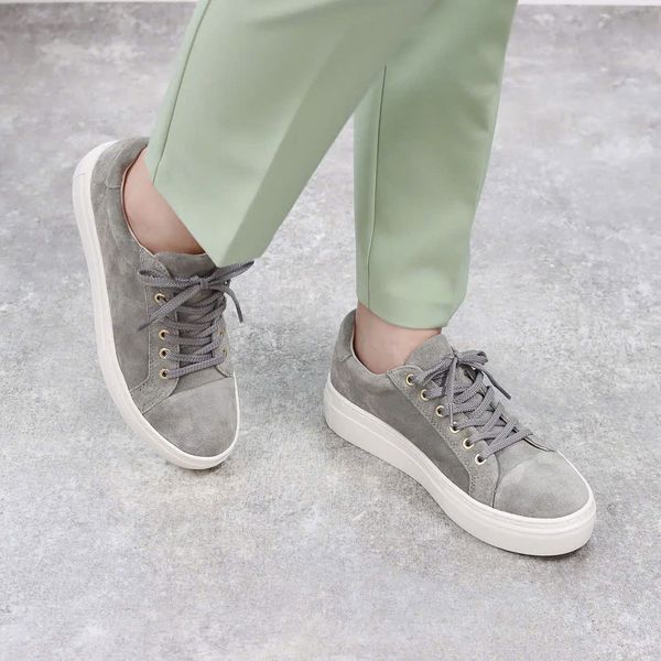  Vagabond Sneaker xám da lộn khoen vàng 