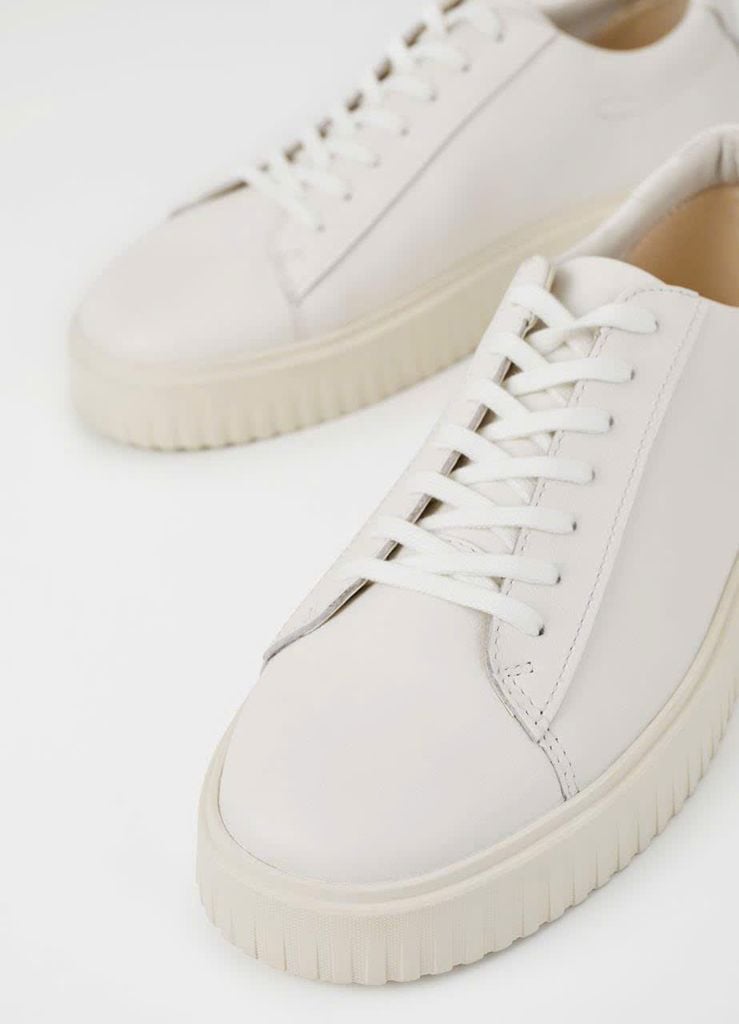 Vagabond sneaker trắng đế sọc