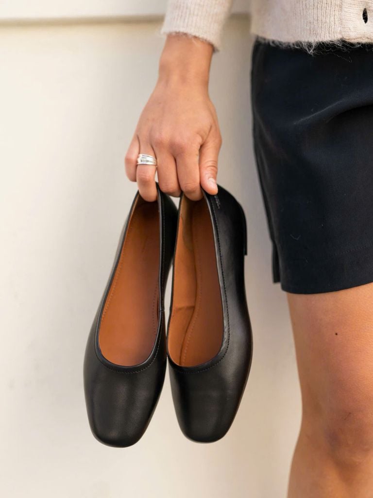 Vagabond búp bê đen