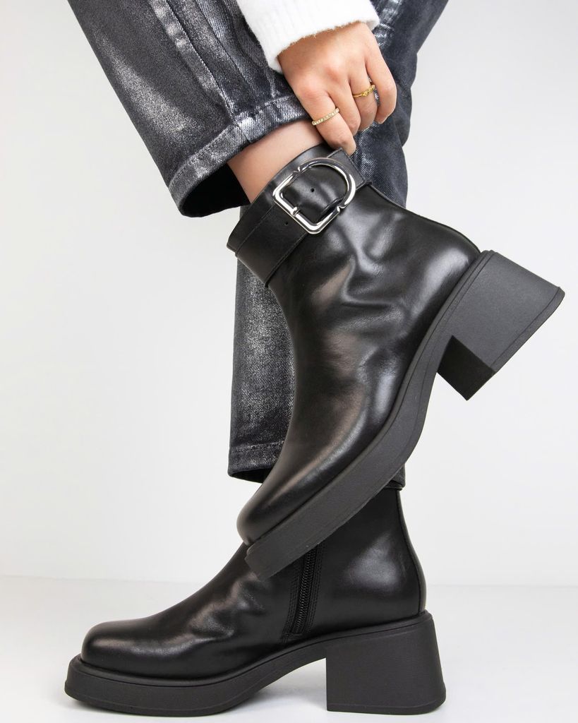 Vagabond Boots Dorah khóa D