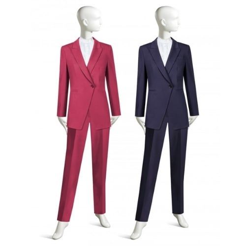 hai người mẫu nữ mặc áo vest đồng phục công sở