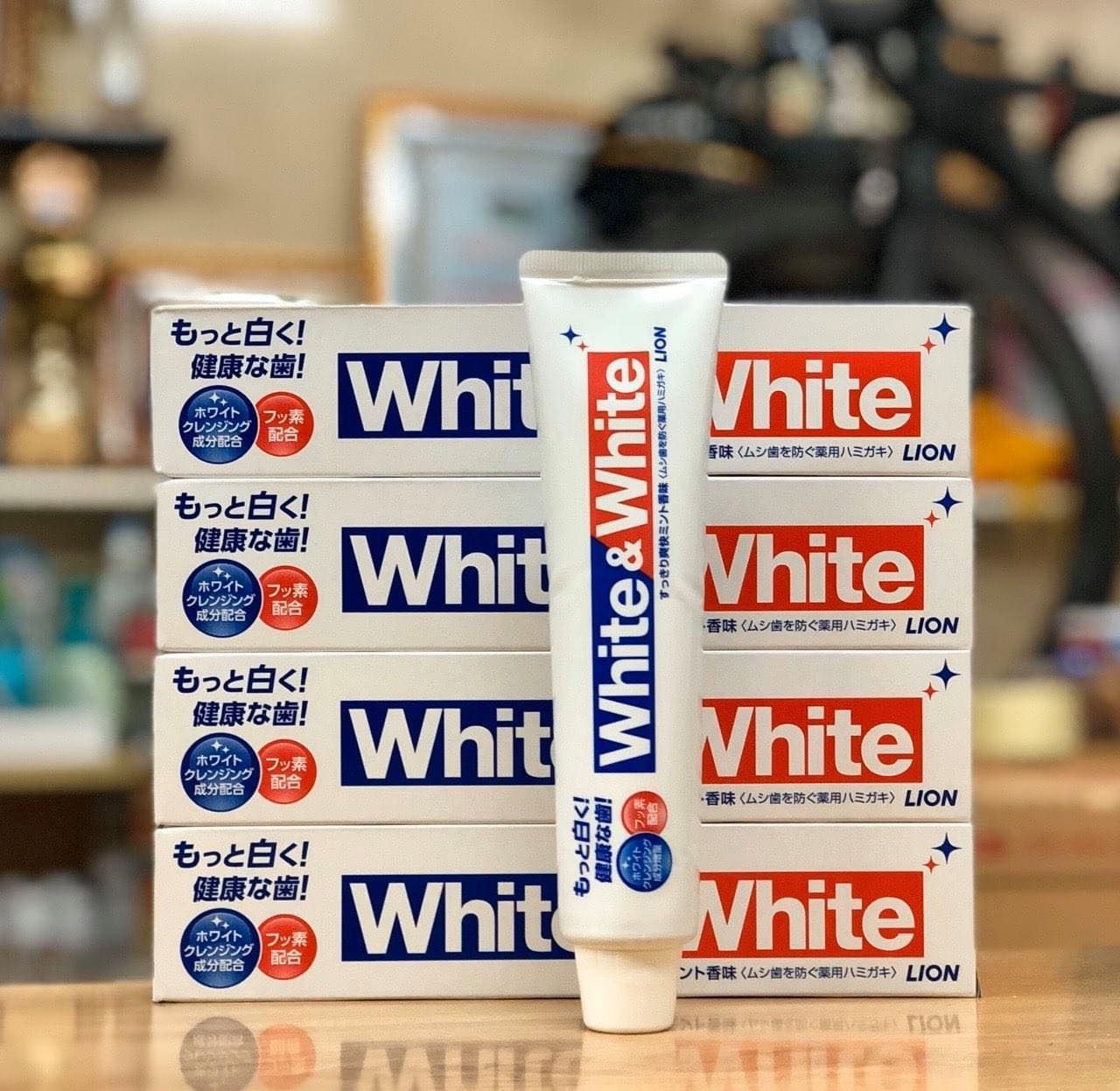  Kem đánh răng White & White 