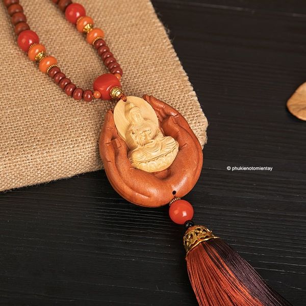 Dây Treo Trang Trí Ô tô Mặt Dây Chuyền Gỗ Bàn Tay, Hình Quan Âm Bồ Tát, Khánh Treo Xe Hơi Ô tô Phong Thủy