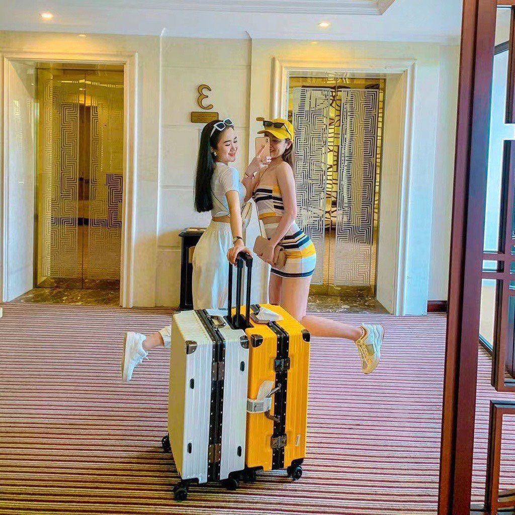  Vali khung nhôm khóa sập AS215 size 20inch. 