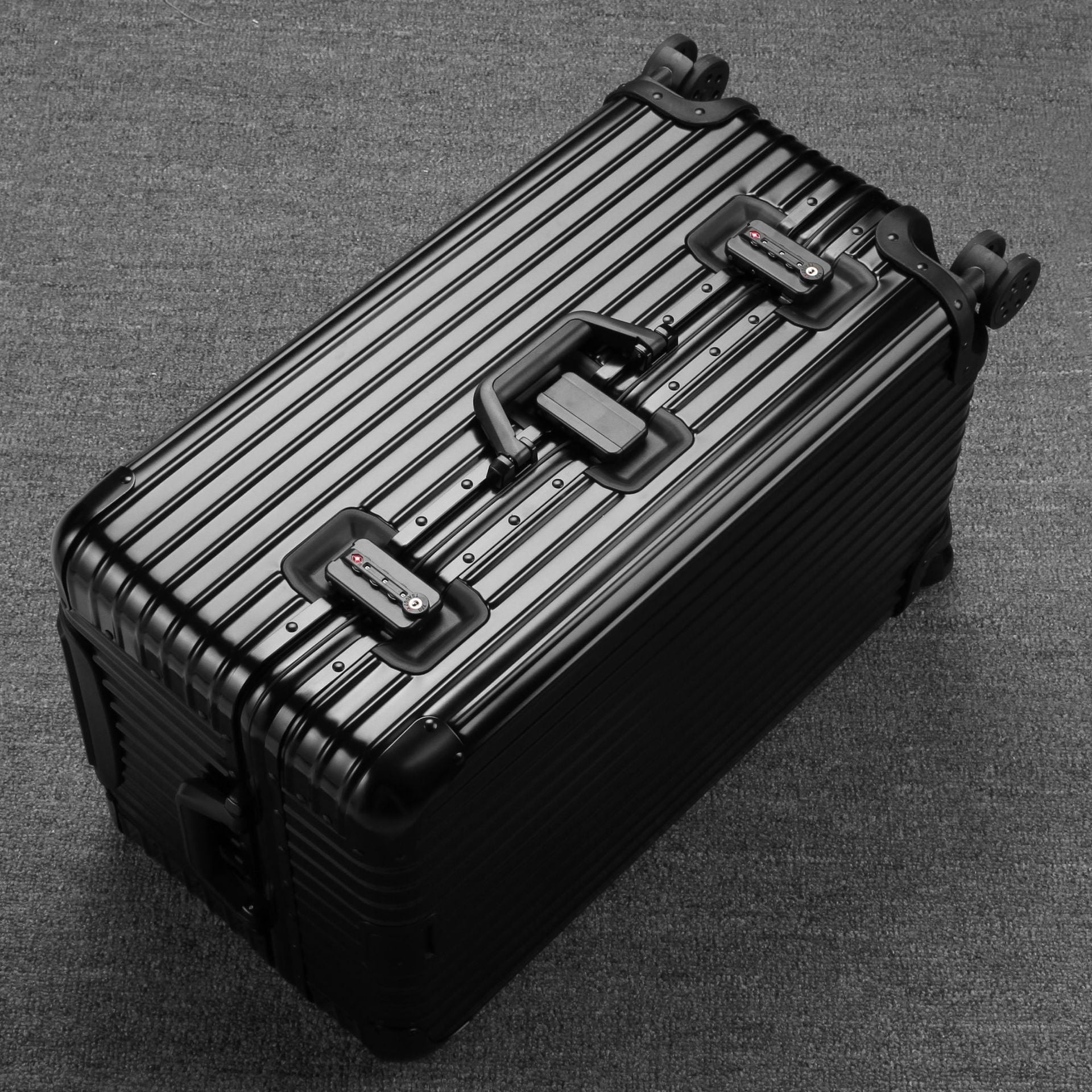  Vali nhôm nguyên khối size 32 inch siêu to AS1806 