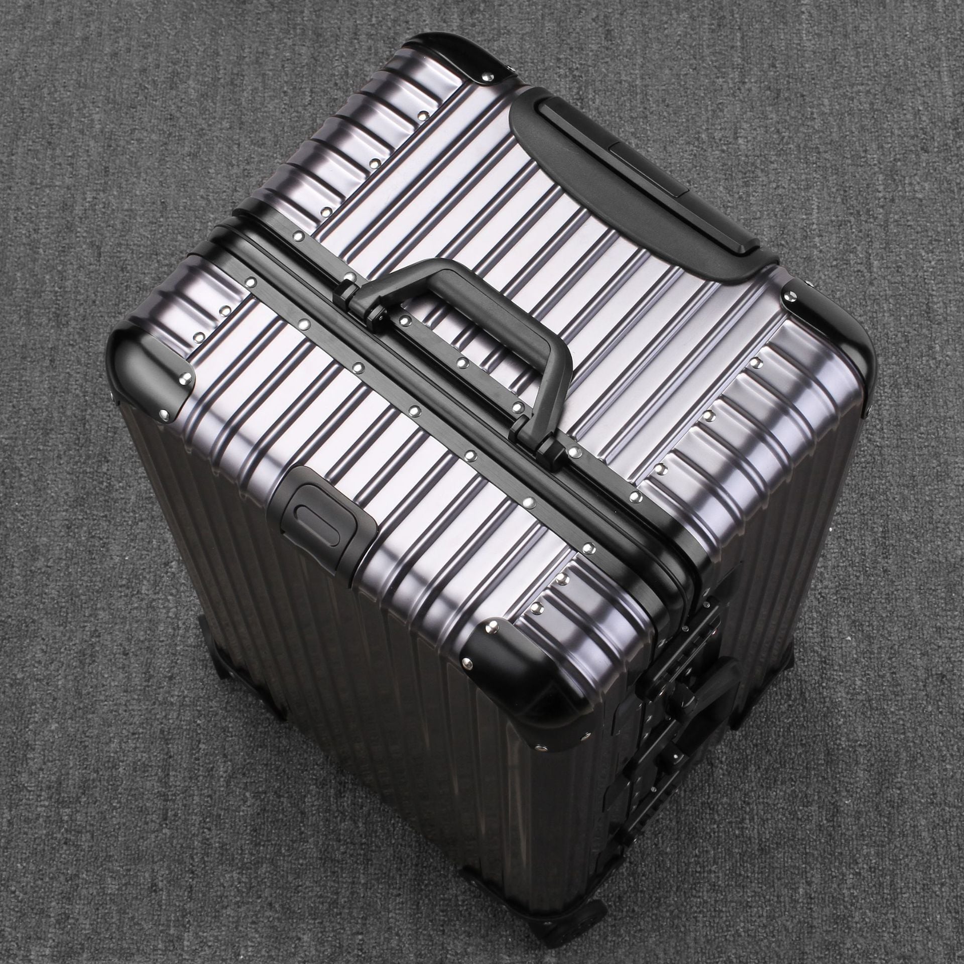  Vali nhôm nguyên khối size 30 inch siêu to AS1806 