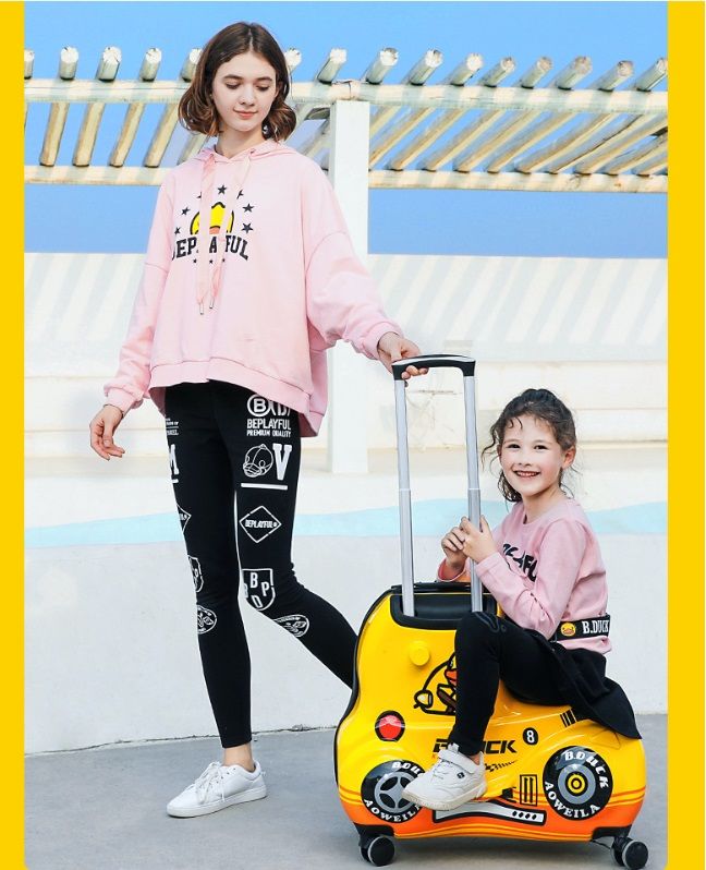  Vali oto B.Duck cho bé size 24 inch màu vàng 